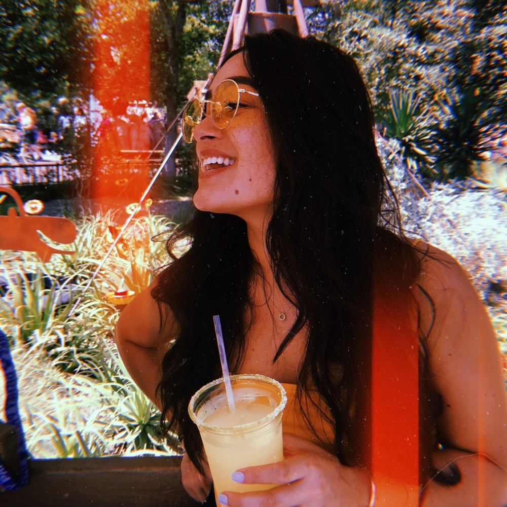 Meet your Posher, Ariana